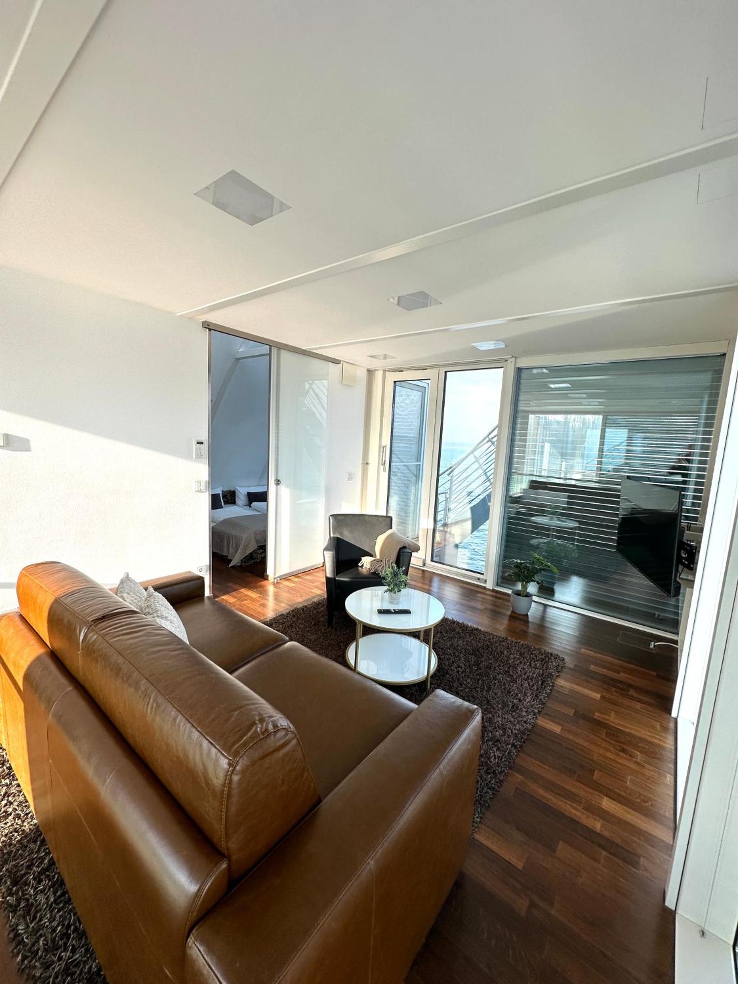 Schwimmendes Ferienhaus Silent Elsterheide 外观 照片